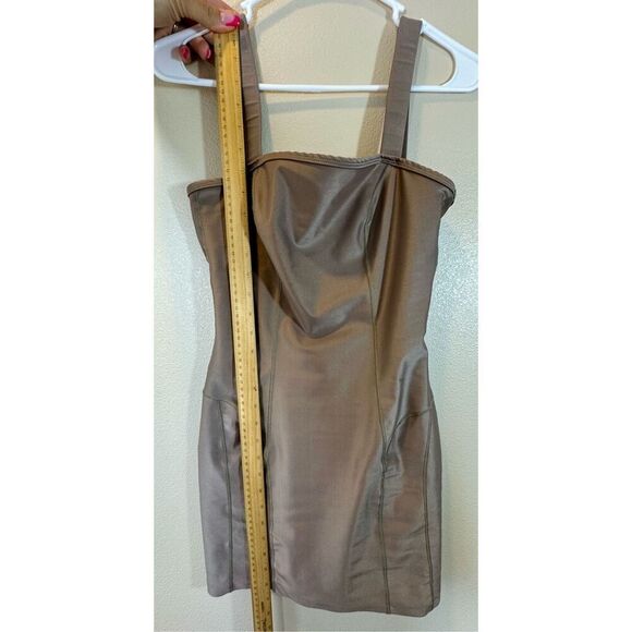 NWOT NOLI l Yoga Almond Liquid Curve Hugging Women's Dress Size 6 - Picture 6 of 9